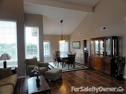 2nd image of 13178 Dufresne Pl
