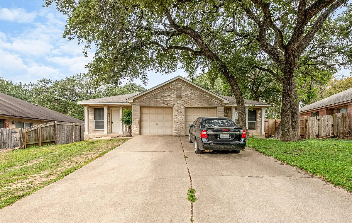 Building Photo - 7216 Aldea Dr #A