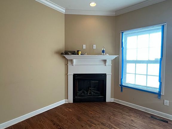 5th image of 600 Kirtley Way #D-2