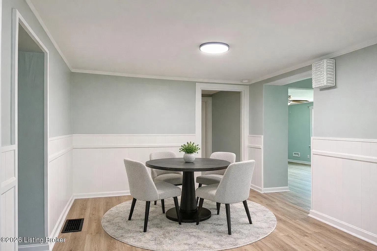 3 bed, 2.0 bath, 1856 sqft, $2,250 — Photo 4
