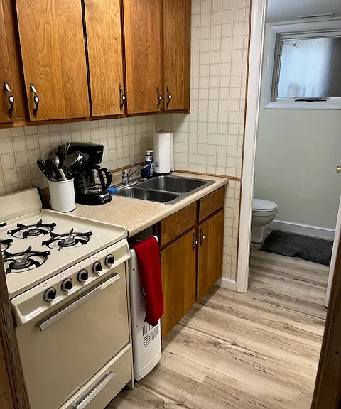 711 Pin Oak Rd — Photo 4