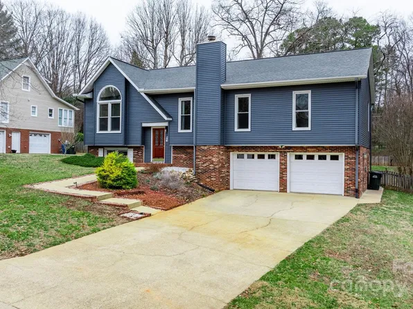327 31st Avenue Ct NE, Hickory, NC 28601