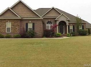 135 Cantabury Ln, Millbrook, AL 36054