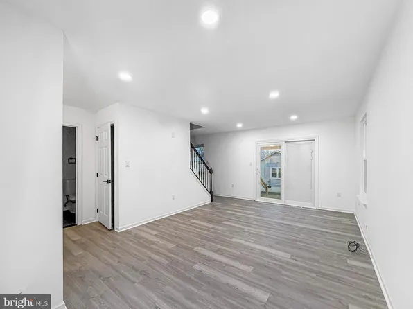 206 Liberty Blvd, New Castle, DE 19720