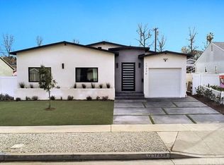 17336 Collins St, Encino, CA 91316