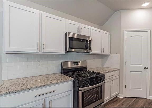 5th image of 75736 Rickelin Dr