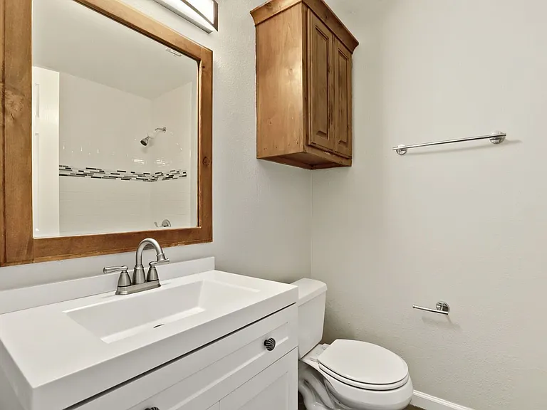 5716 Wellington Dr — Photo 11