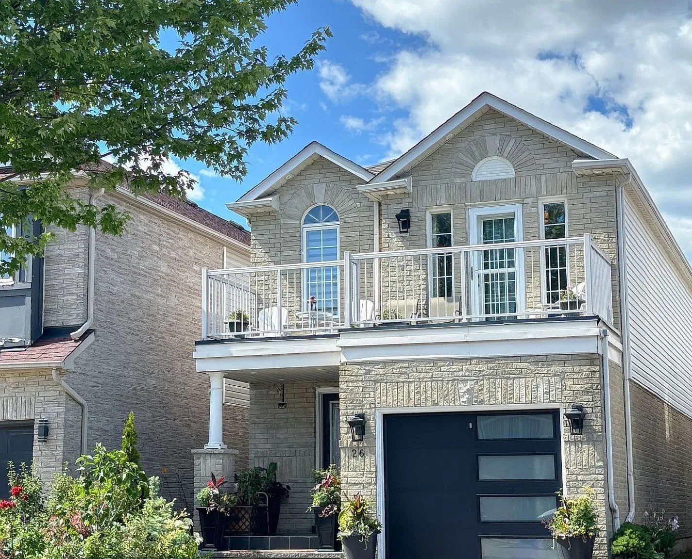 2 bed, $1,600 — Photo 1