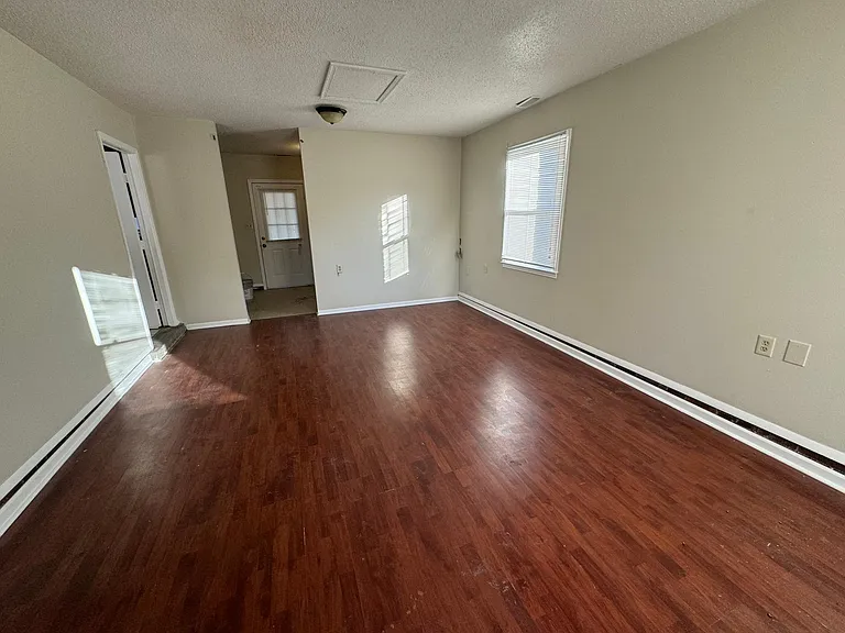 Bonus Room with Laundry/Mudroom, Private Entrance (before door was added on the laundry/mudroom entry)