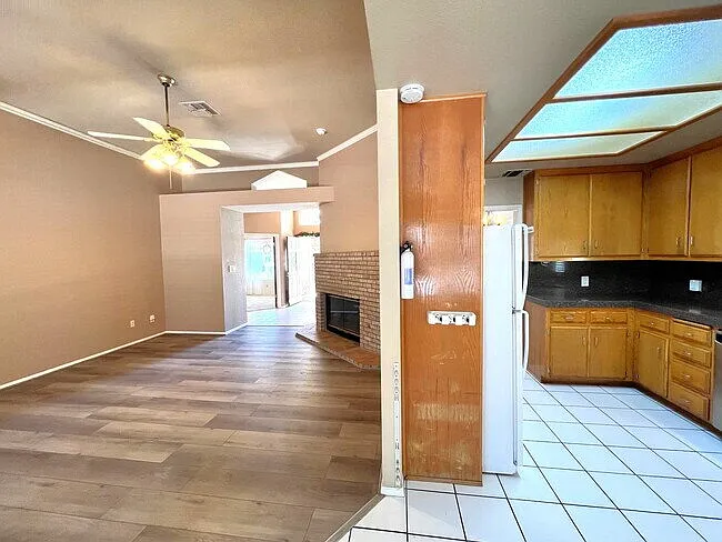 9316 Foxglen Ct — Photo 14