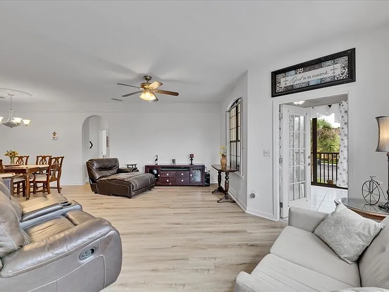 2231 Vista Cove Rd — Photo 20