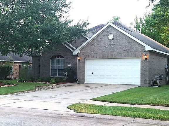 2nd image of 3702 Walden Dr