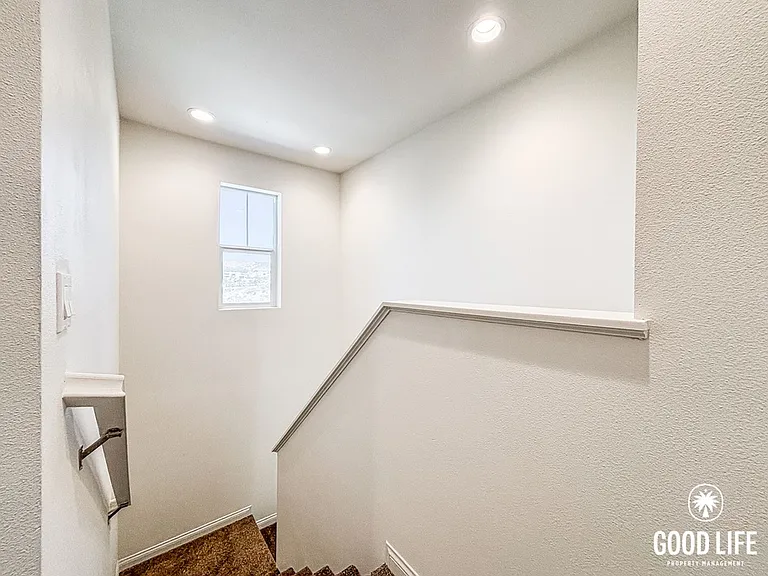 1923 Cicely St — Photo 13