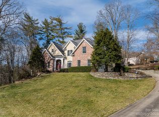 45 Autumn Hills Dr, Weaverville, NC 28787