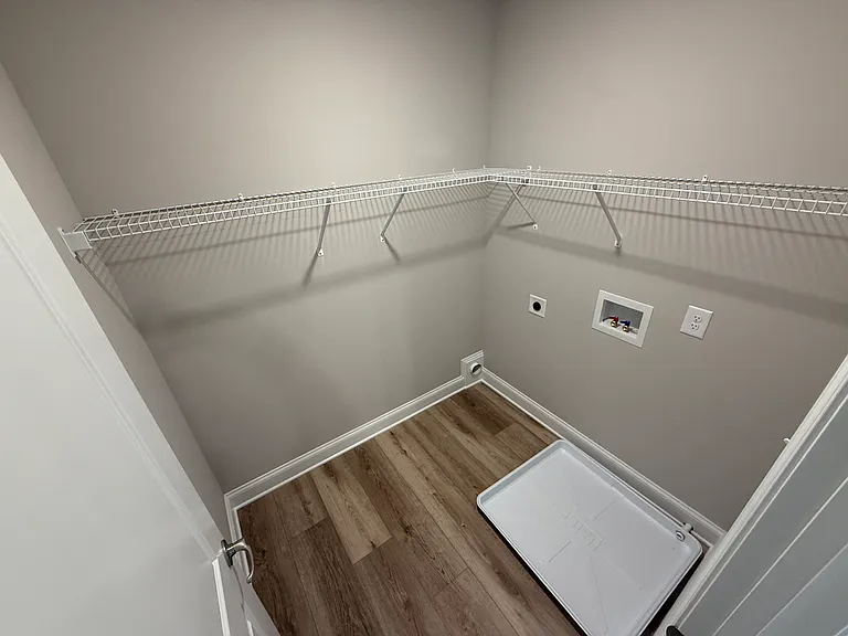 223 Lolly Ln — Photo 8