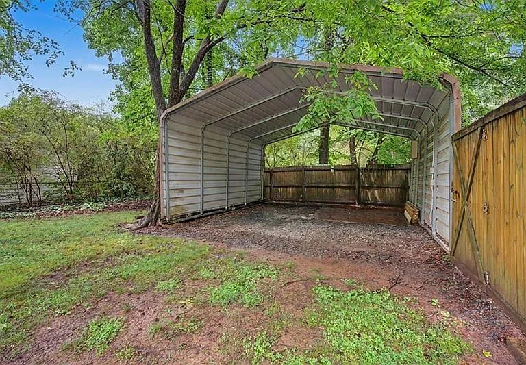 2985 Fredrick Dr — Photo 36