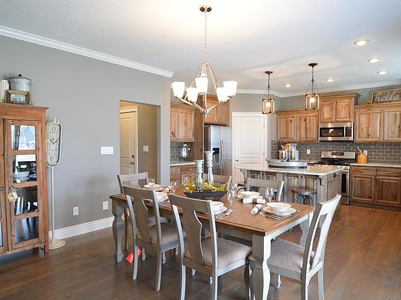 3rd image of 3509 S Boulder Creek Ln
