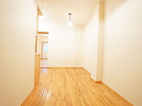 4th image of 388 17th St #3B