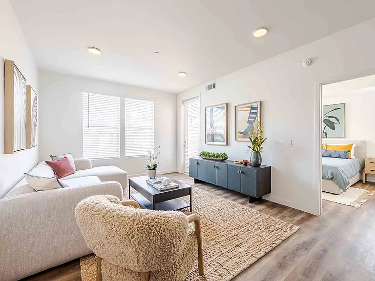 Desert Meadows Townhomes — Photo 11