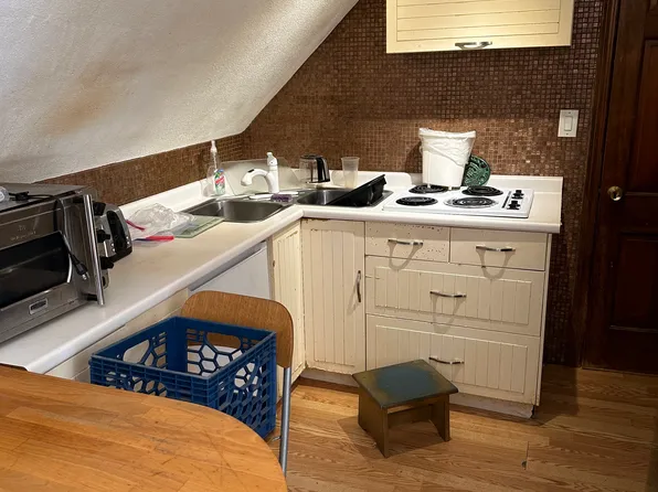 1389 Route 6a #3, South Dennis, MA 02660