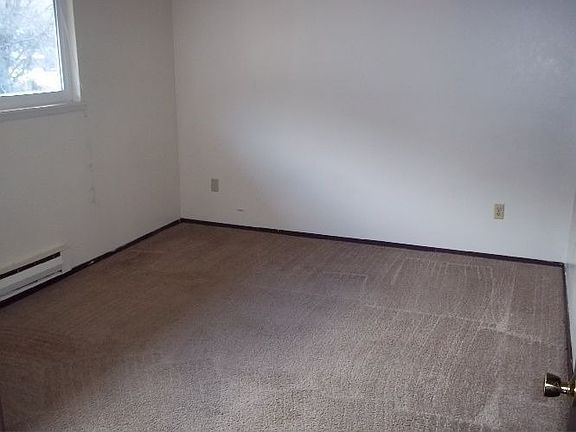 5th image of 15718 50th Street Ct E