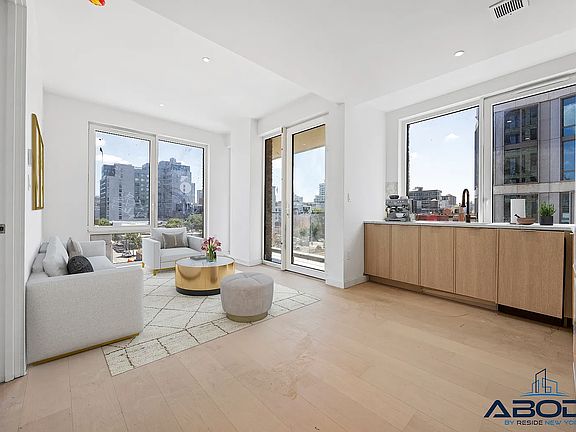 4th image of 224 3rd Ave #3L