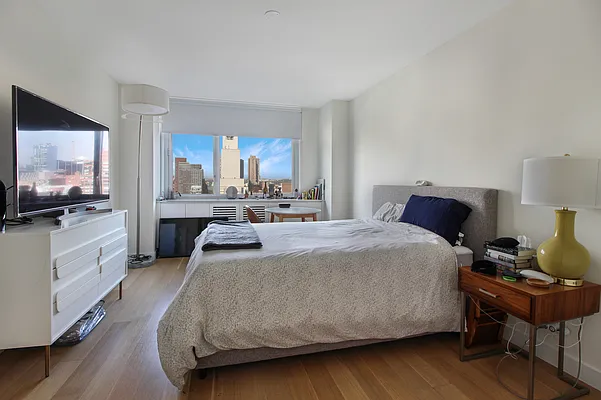 Rented by Compass | media 12