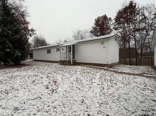 21275 Jefferson Rd, Morley, MI 49336