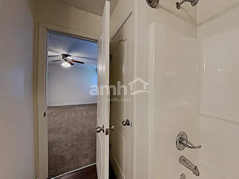 1504 Beaconcrest Cir — Photo 13