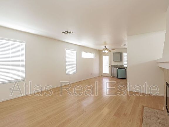 4th image of 1801 Cedar Bluffs Way