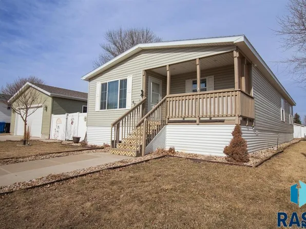 6208 W Misty Glen Pl, Sioux Falls, SD 57106