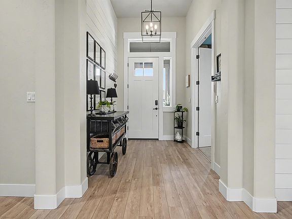 4th image of 3097 Bobwhite Way