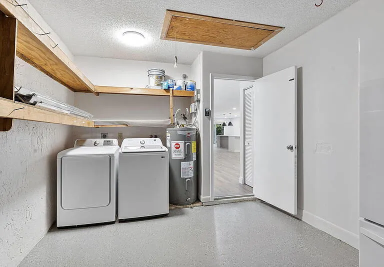 9180 Pine Springs Dr — Photo 24