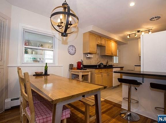 5th image of 36 Morningside Ave