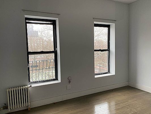 1st image of 411 E 114th St APT 20