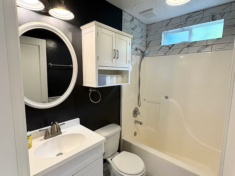545 NE Irving Ave — Photo 7