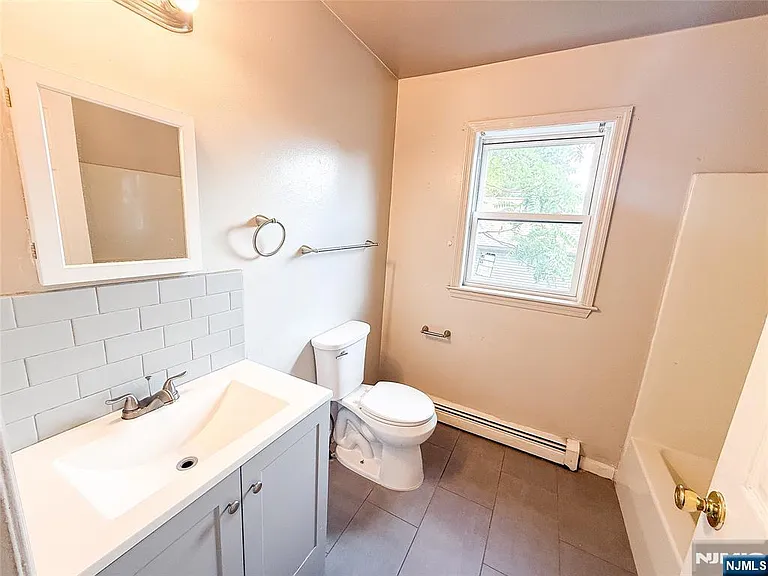 9 N 3rd St #7 — Photo 12