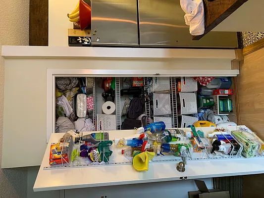 Rented by Compass | media 25