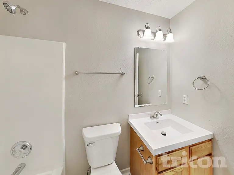 3222 Black Forest Ln — Photo 13