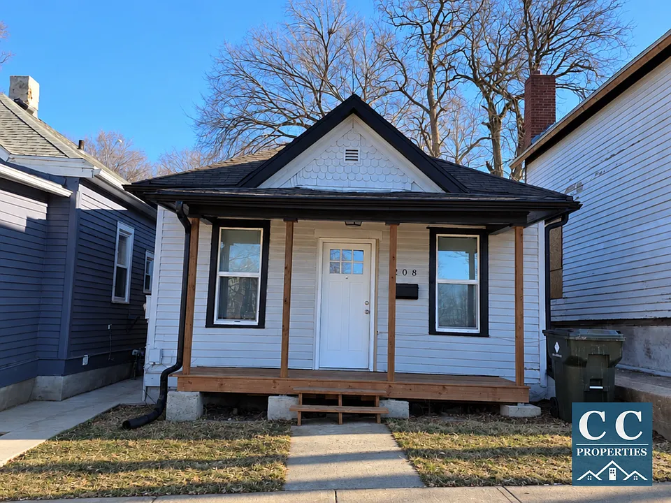 208 Sioux St