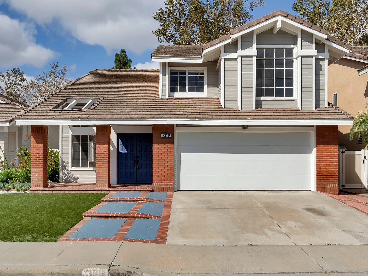 4 bed, 2.5 bath, 1987 sqft, $5,500 — Photo 4