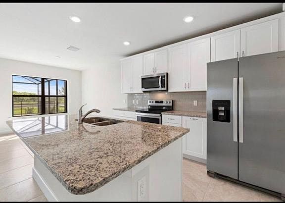 2nd image of 4559 Lamaida Ln