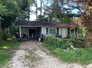 417 9th Ave, Chickasaw, AL 36611