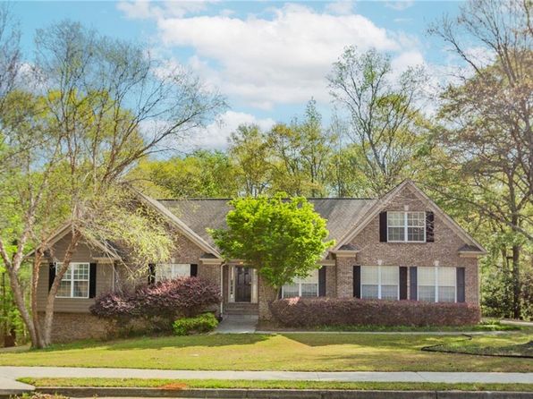 3643 Flat Run Dr, Bethlehem, GA 30620
