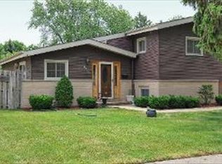 1261 Pennsylvania Ave, Des Plaines, IL