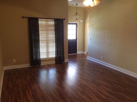 5th image of 508 Leisure Lake Dr