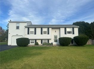 9469 Lebeau Ln, Brewerton, NY 13029