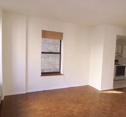 Rented by Bond New York | media 39