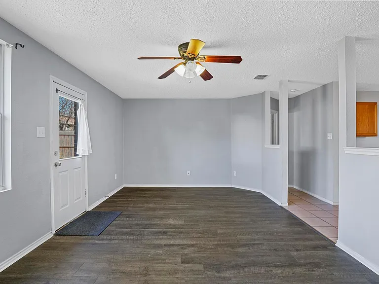 1713 Baxter Springs Dr — Photo 13