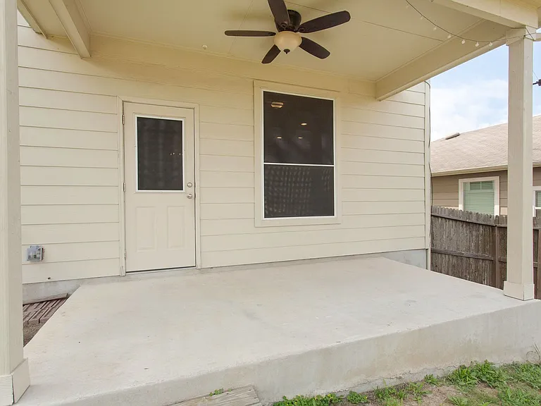 9342 Fisherman Port — Photo 37